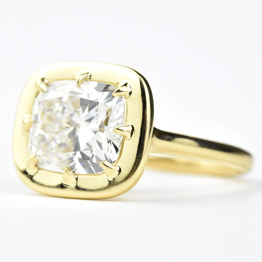 Cushion-Cut Diamond Engagement Ring in 18K - Goldmakers Fine Jewelry