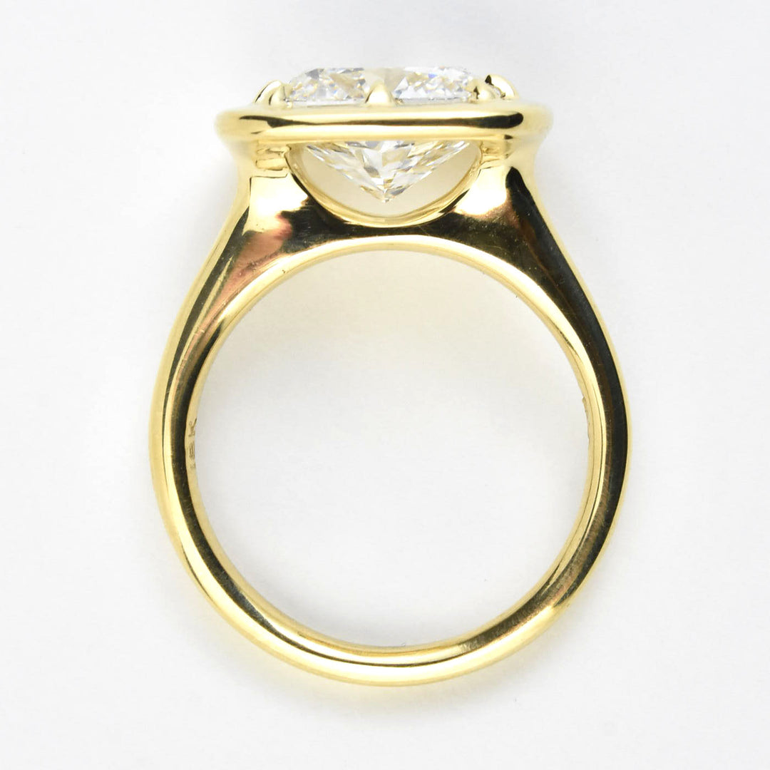 Cushion-Cut Diamond Engagement Ring in 18K - Goldmakers Fine Jewelry