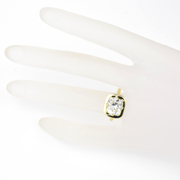Cushion-Cut Diamond Engagement Ring in 18K - Goldmakers Fine Jewelry