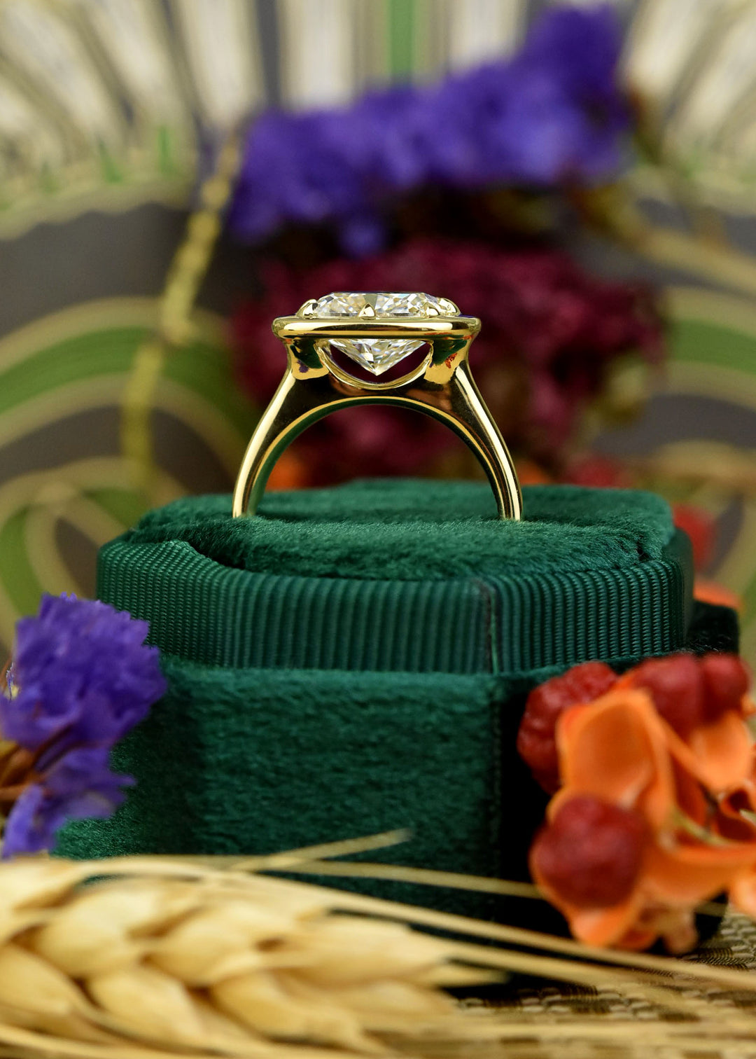 Cushion-Cut Diamond Engagement Ring in 18K - Goldmakers Fine Jewelry