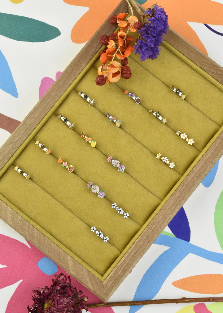 Star 3D Huggie Hoops - Goldmakers Fine Jewelry