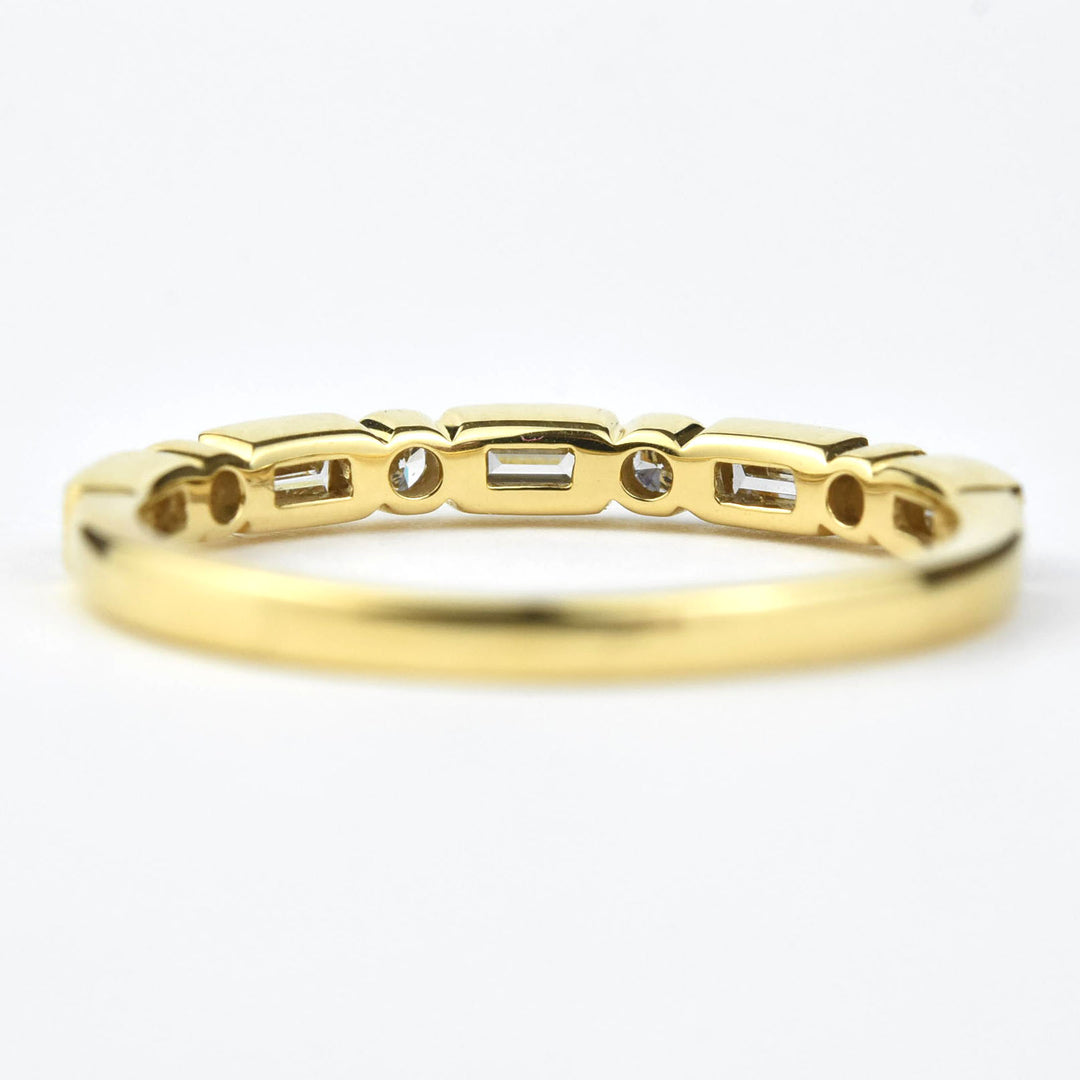 Baguette Diamond Band in 18k Yellow Gold - Goldmakers Fine Jewelry