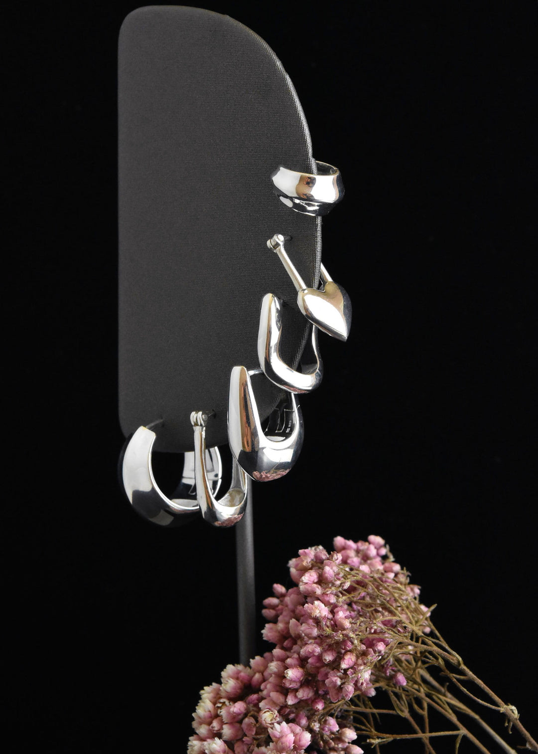 Baguette Hoop Earring - Goldmakers Fine Jewelry