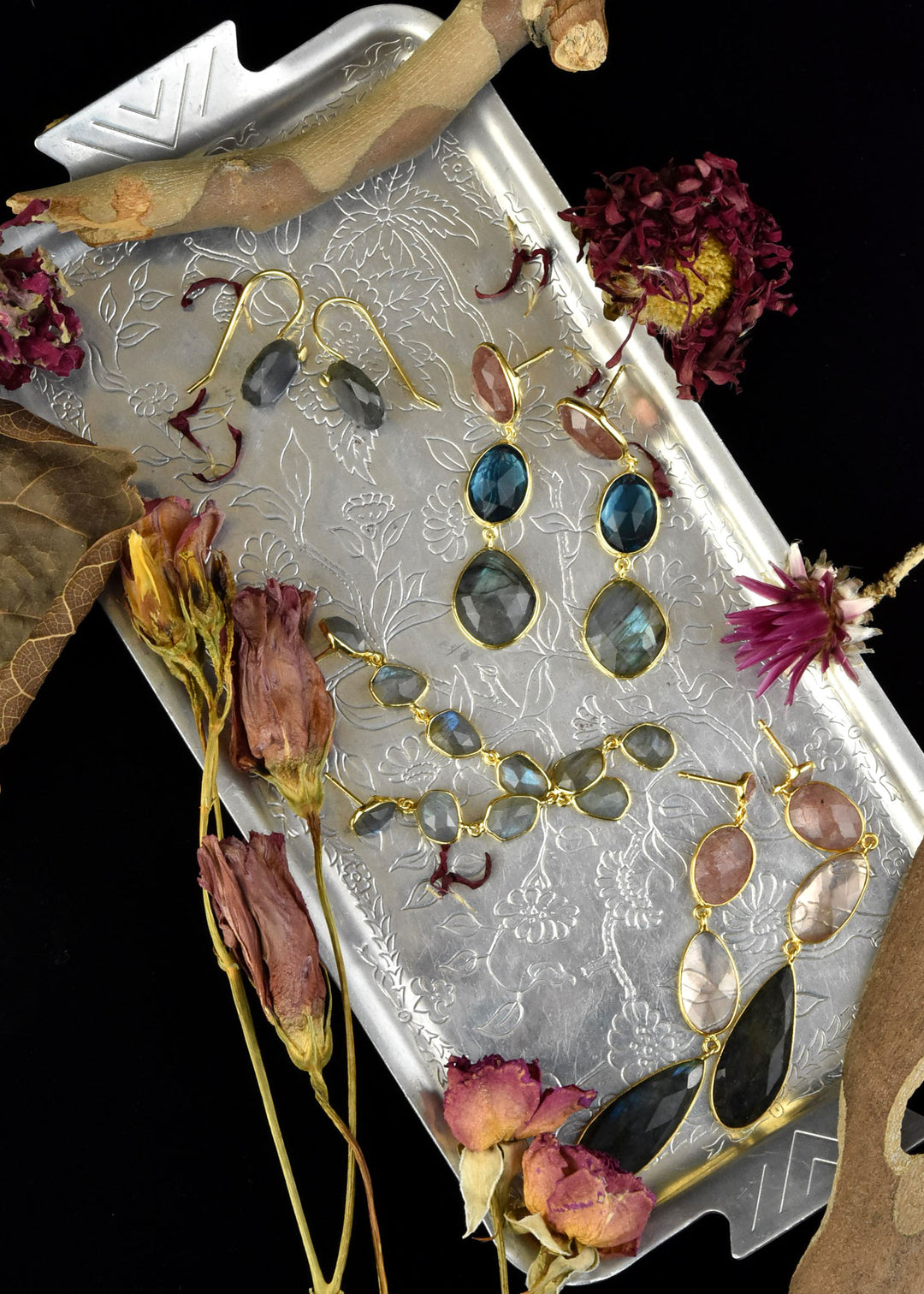 Bella Earrings - Goldmakers Fine Jewelry