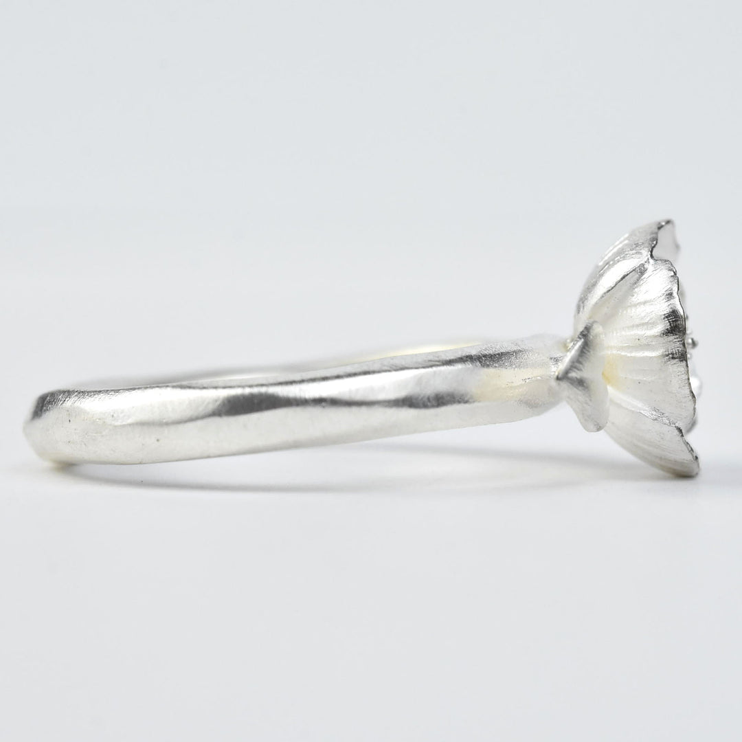 Dainty Poppy Ring - Goldmakers Fine Jewelry