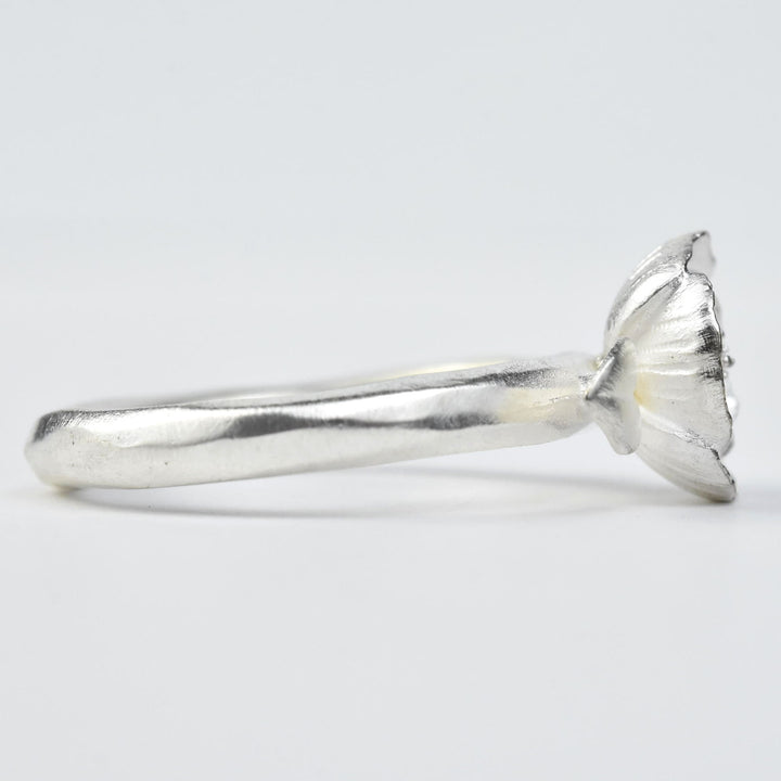 Dainty Poppy Ring - Goldmakers Fine Jewelry