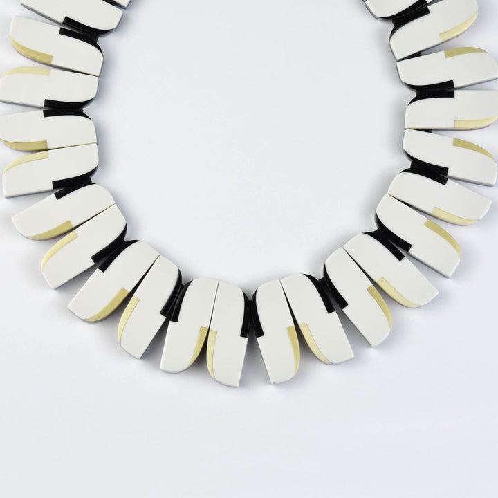 Panorama AM One Line Reversible Collar - Goldmakers Fine Jewelry