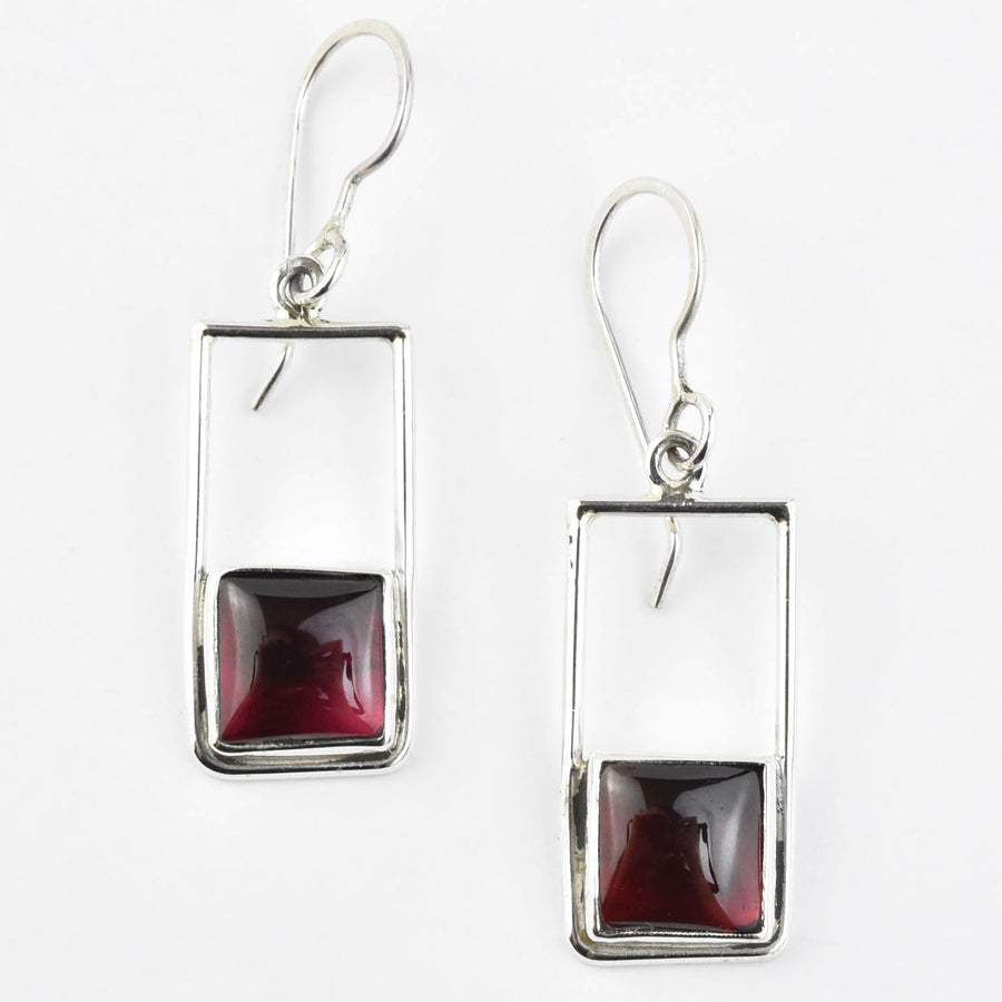 Retro Square Garnet Earrings - Goldmakers Fine Jewelry