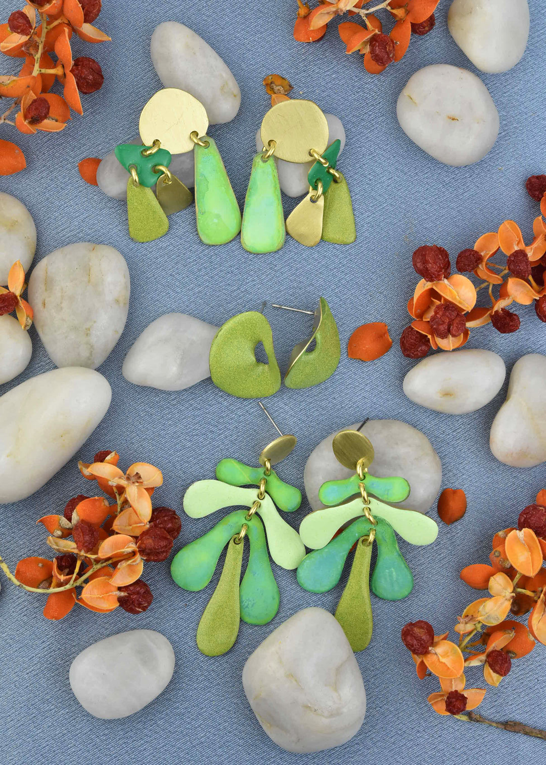 Sierra XS Mix Green Earrings - Goldmakers Fine Jewelry