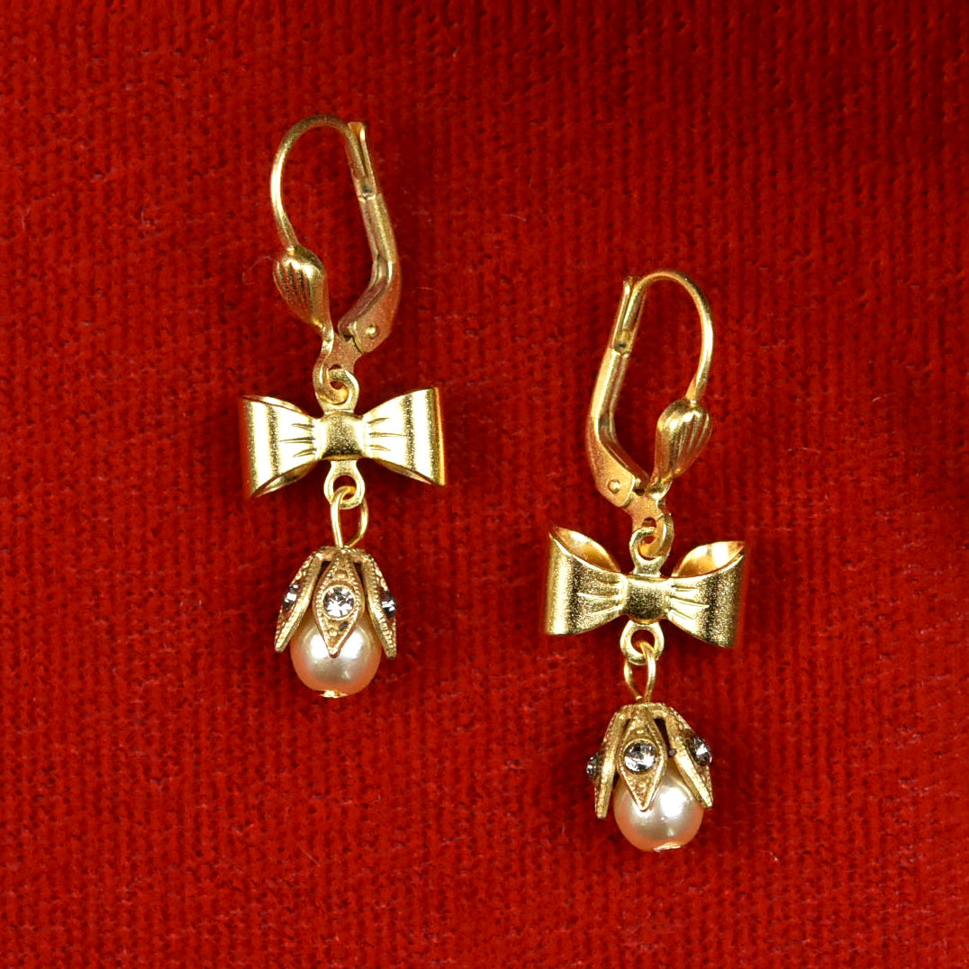 Dainty Bow and Pearl Drop Earrings - Goldmakers Fine Jewelry