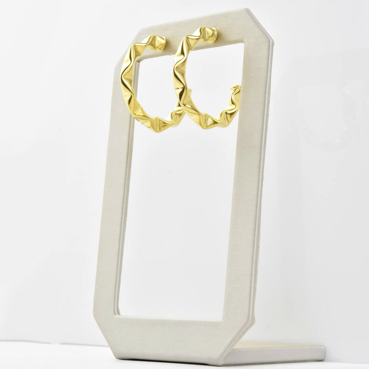 Medium Crimped Hoop Earrings - Goldmakers Fine Jewelry
