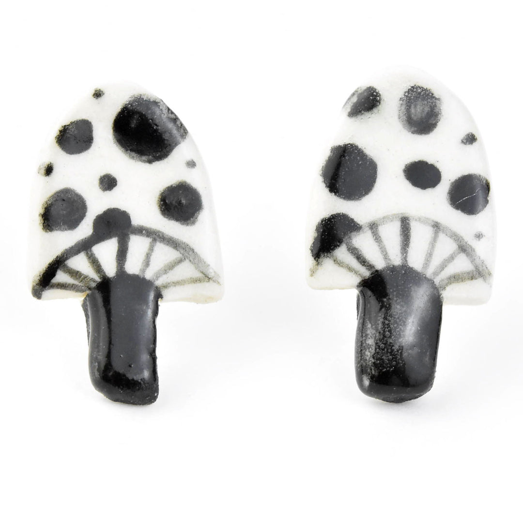 Mushroom Studs - Goldmakers Fine Jewelry