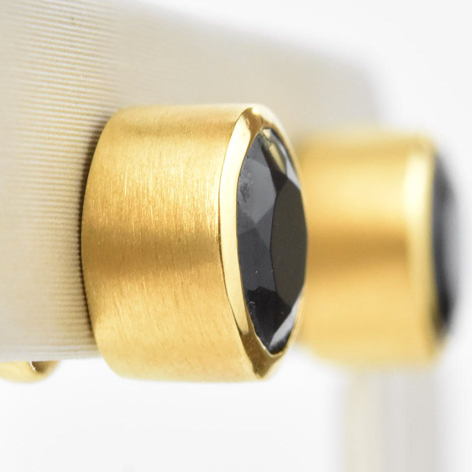 Signature Midi Knockout Studs - Goldmakers Fine Jewelry