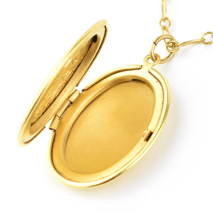 Oval Locket w/ Wild Rose Pattern - Goldmakers Fine Jewelry