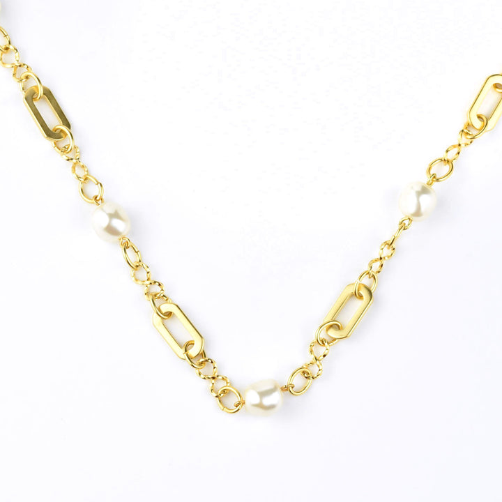 Pearl Station Necklace with Chunky Chain - Goldmakers Fine Jewelry