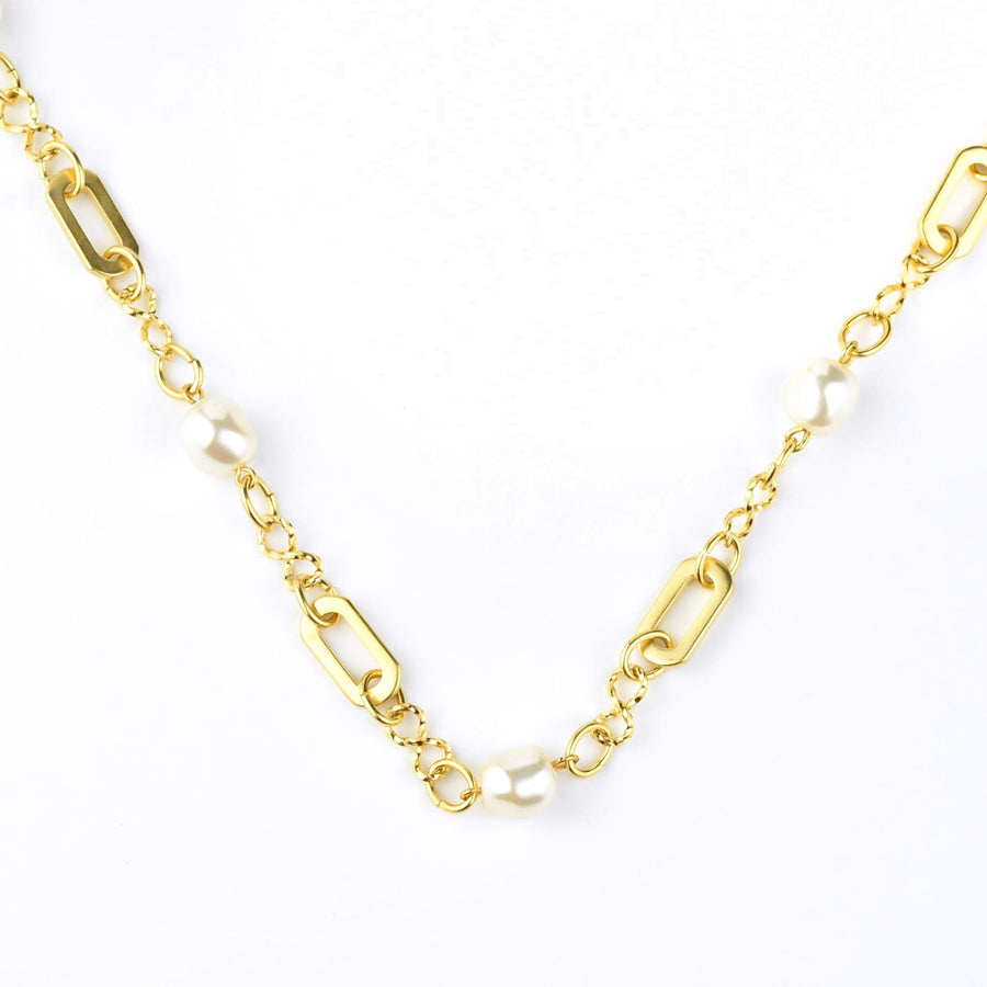 Pearl Station Necklace with Chunky Chain - Goldmakers Fine Jewelry