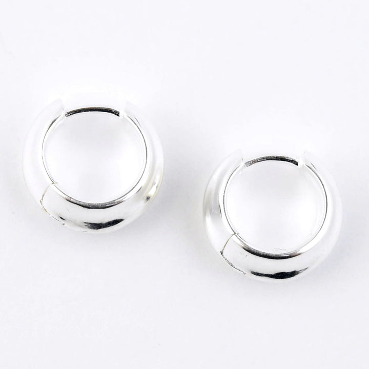 Small Bodie Hoop Earrings - Goldmakers Fine Jewelry