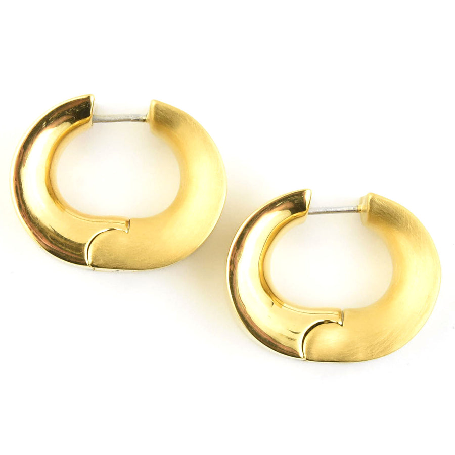 Soho Huggie Hoops - Goldmakers Fine Jewelry