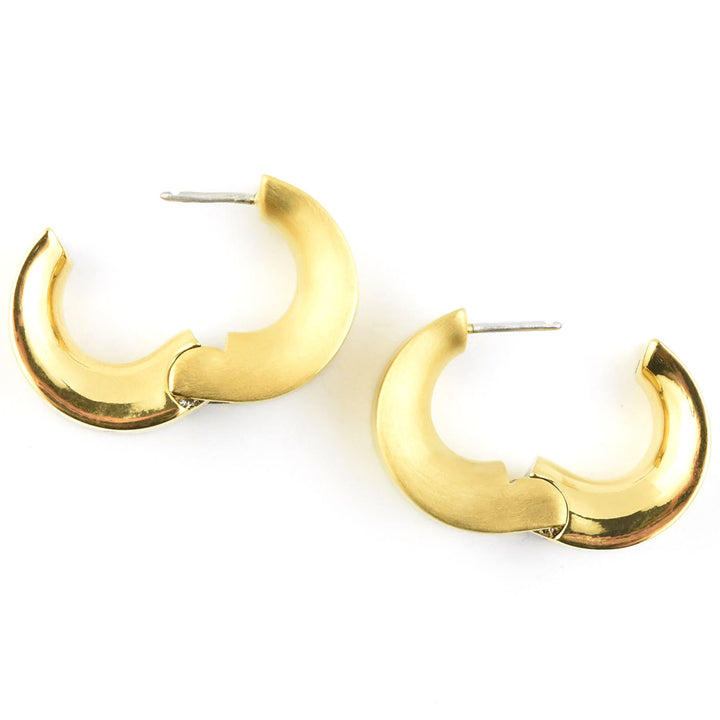 Soho Huggie Hoops - Goldmakers Fine Jewelry