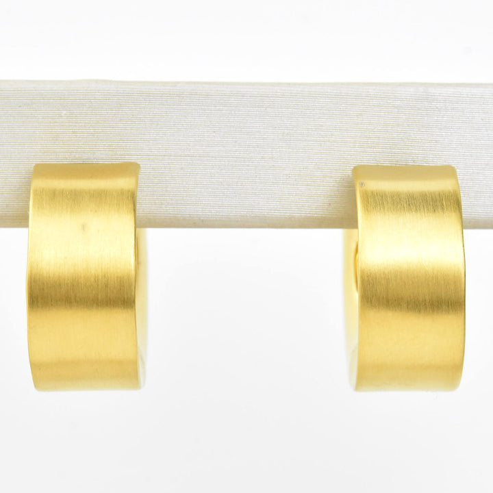 Soho Huggie Hoops - Goldmakers Fine Jewelry