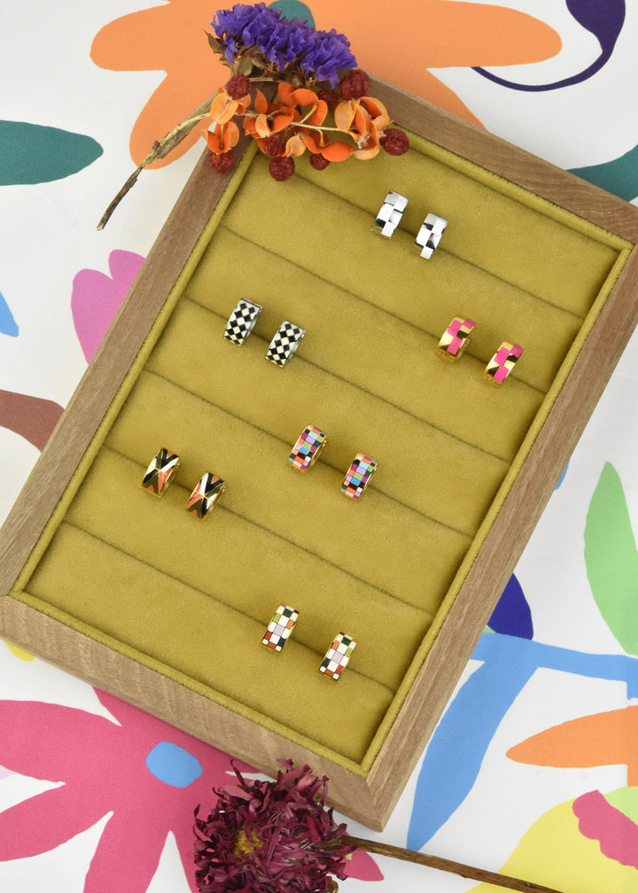 Argyle Super Chunky Huggie Hoops - Goldmakers Fine Jewelry