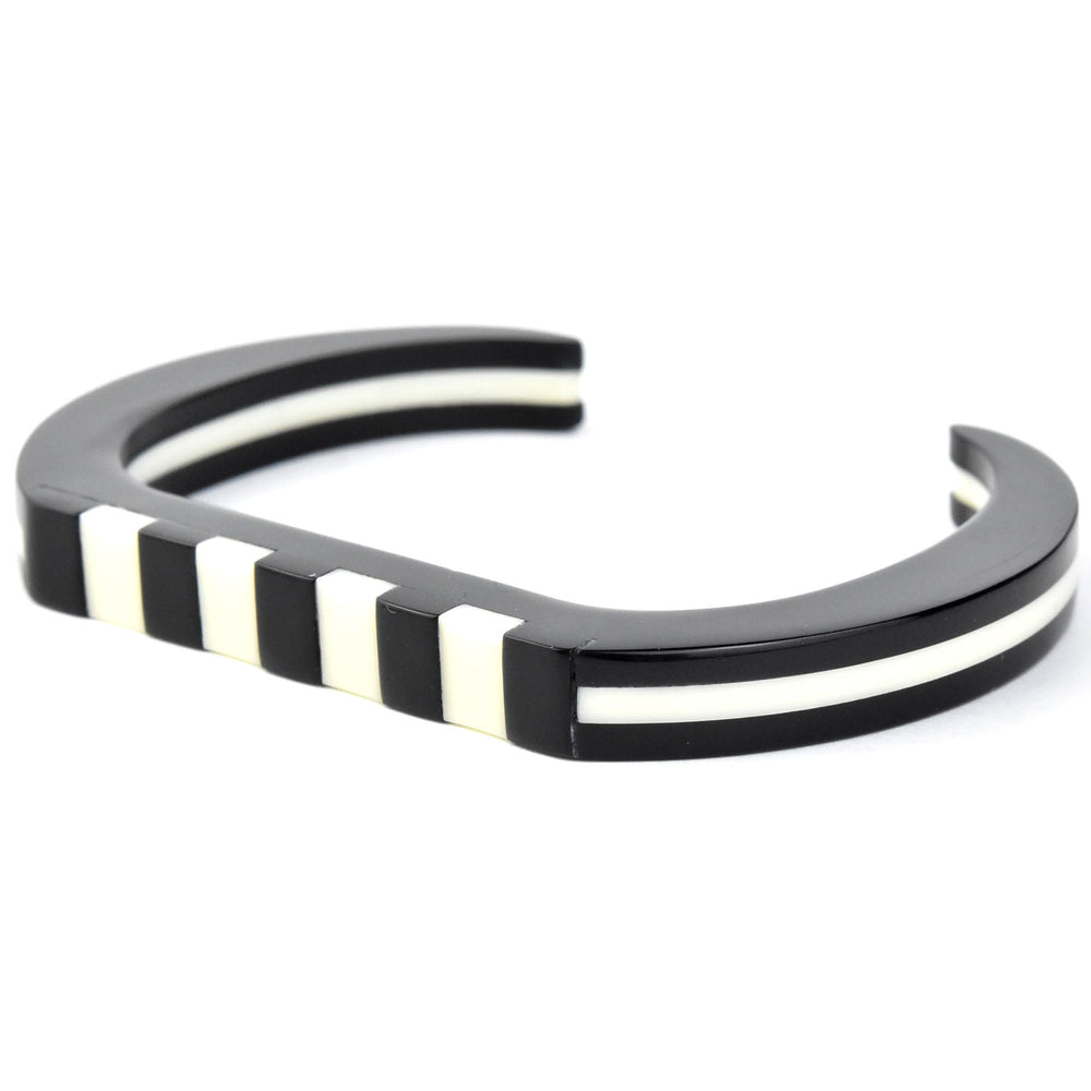 Panorama Ideal Striped Cuff, Black & White - Goldmakers Fine Jewelry