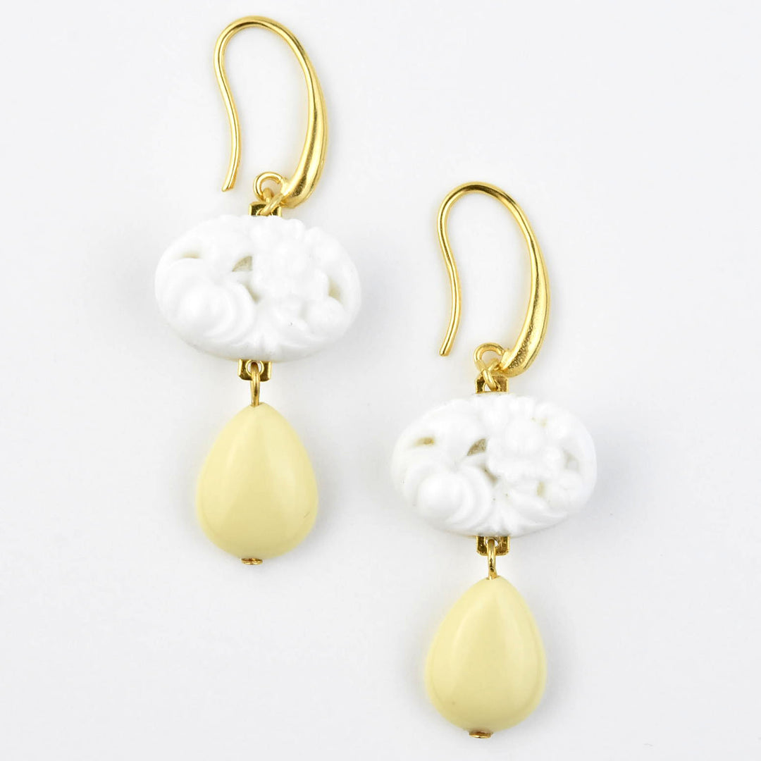 Vintage Milk Glass Earrings - Goldmakers Fine Jewelry