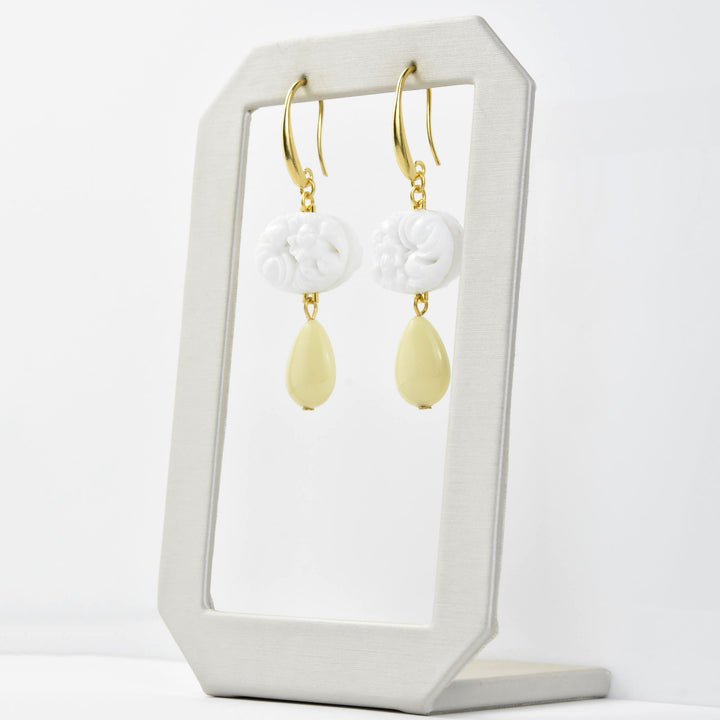 Vintage Milk Glass Earrings - Goldmakers Fine Jewelry