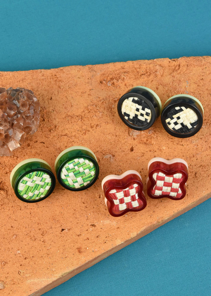 Vita Stud Earrings, Geo Black - Goldmakers Fine Jewelry