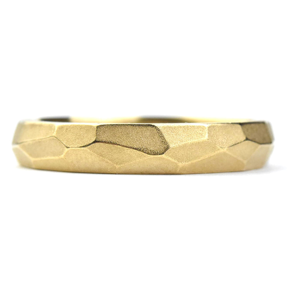Faceted Band in Yellow Gold 3mm - Goldmakers Fine Jewelry