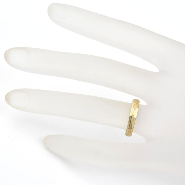 Faceted Band in Yellow Gold 3mm - Goldmakers Fine Jewelry
