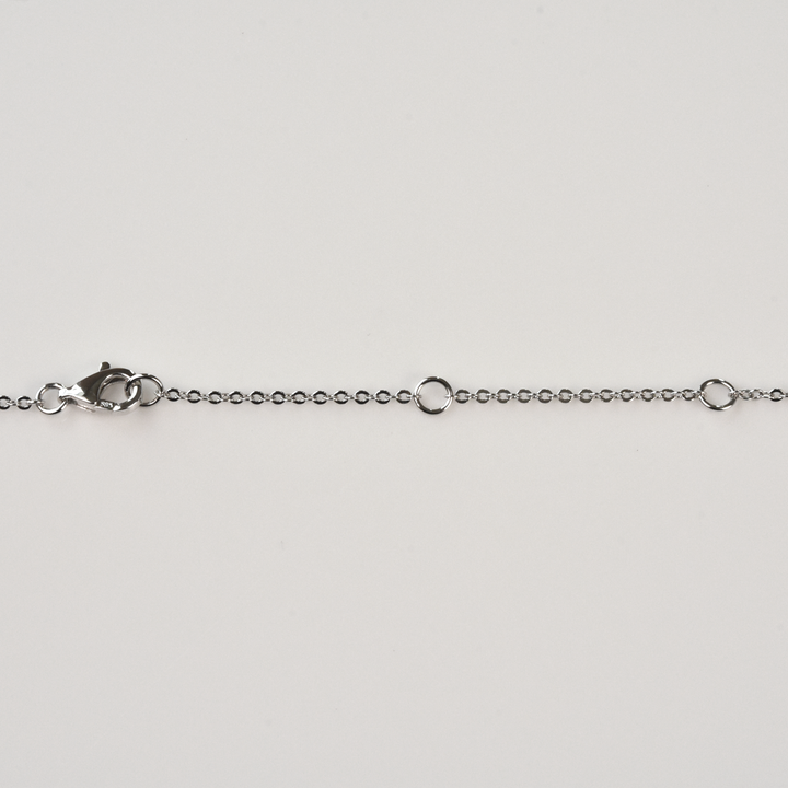 The Daisy: Diamond Necklace in White Gold - Goldmakers Fine Jewelry