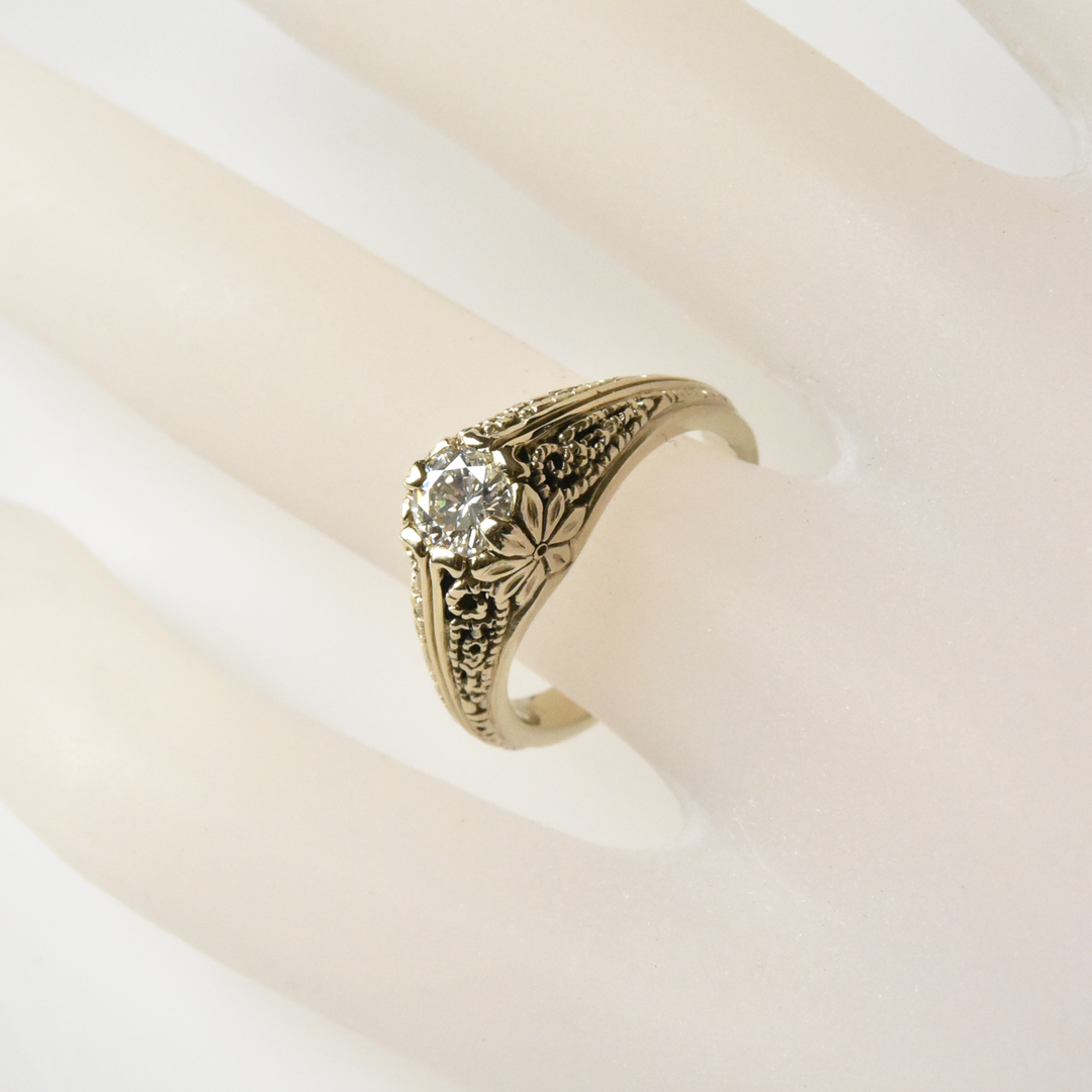 Marguerite Diamond Engagement Ring - Goldmakers Fine Jewelry