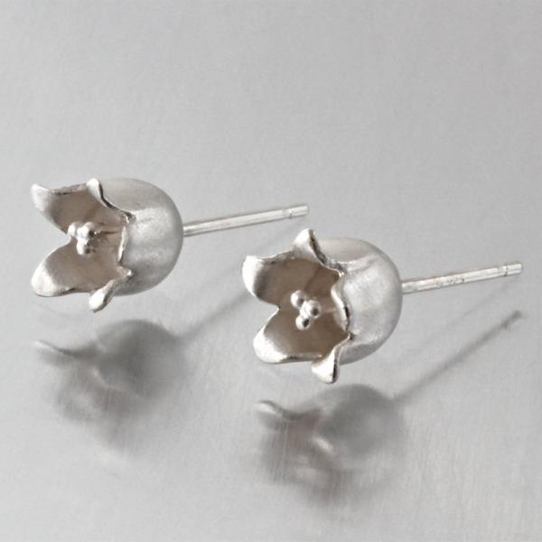 Mini Lilly-of-the-Valley Post Earrings - Goldmakers Fine Jewelry