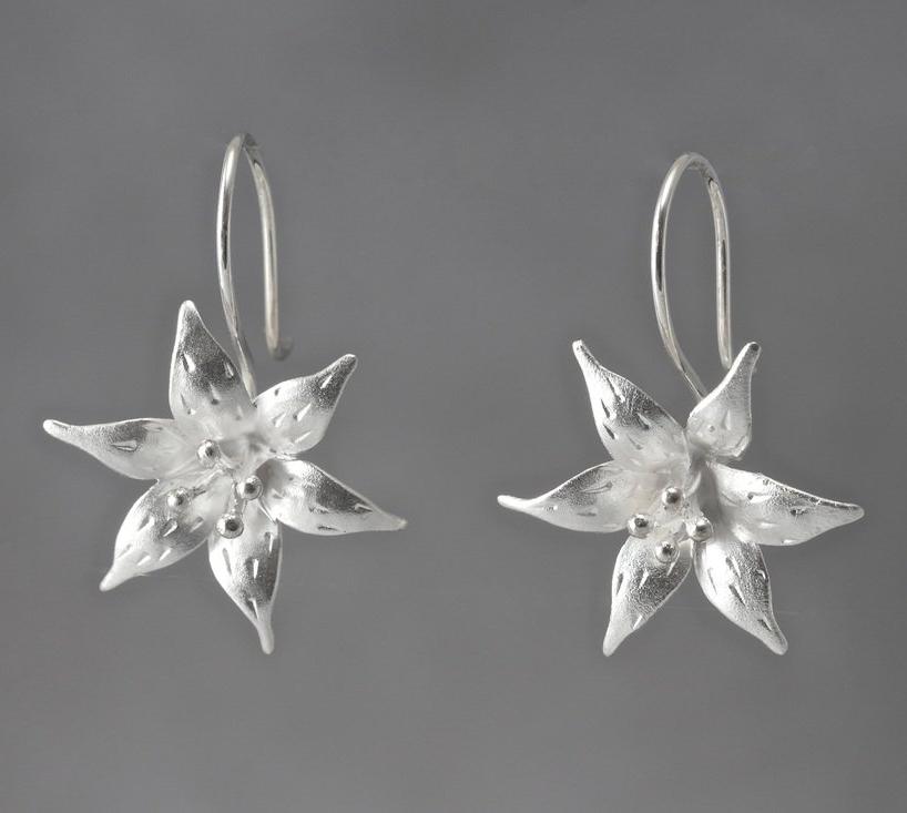 Lily Wire Drop Earrings - Goldmakers Fine Jewelry