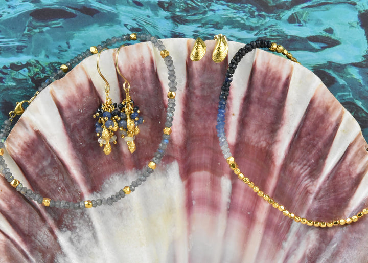 Micro Serenity Shell Studs - Goldmakers Fine Jewelry
