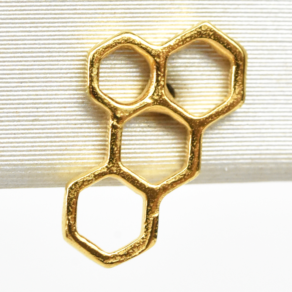 Vermeil Honeycomb Studs - Goldmakers Fine Jewelry