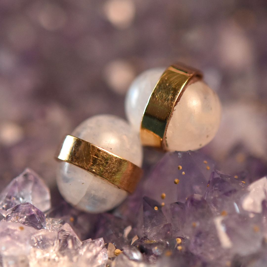 Moonstone Stud Earrings - Goldmakers Fine Jewelry