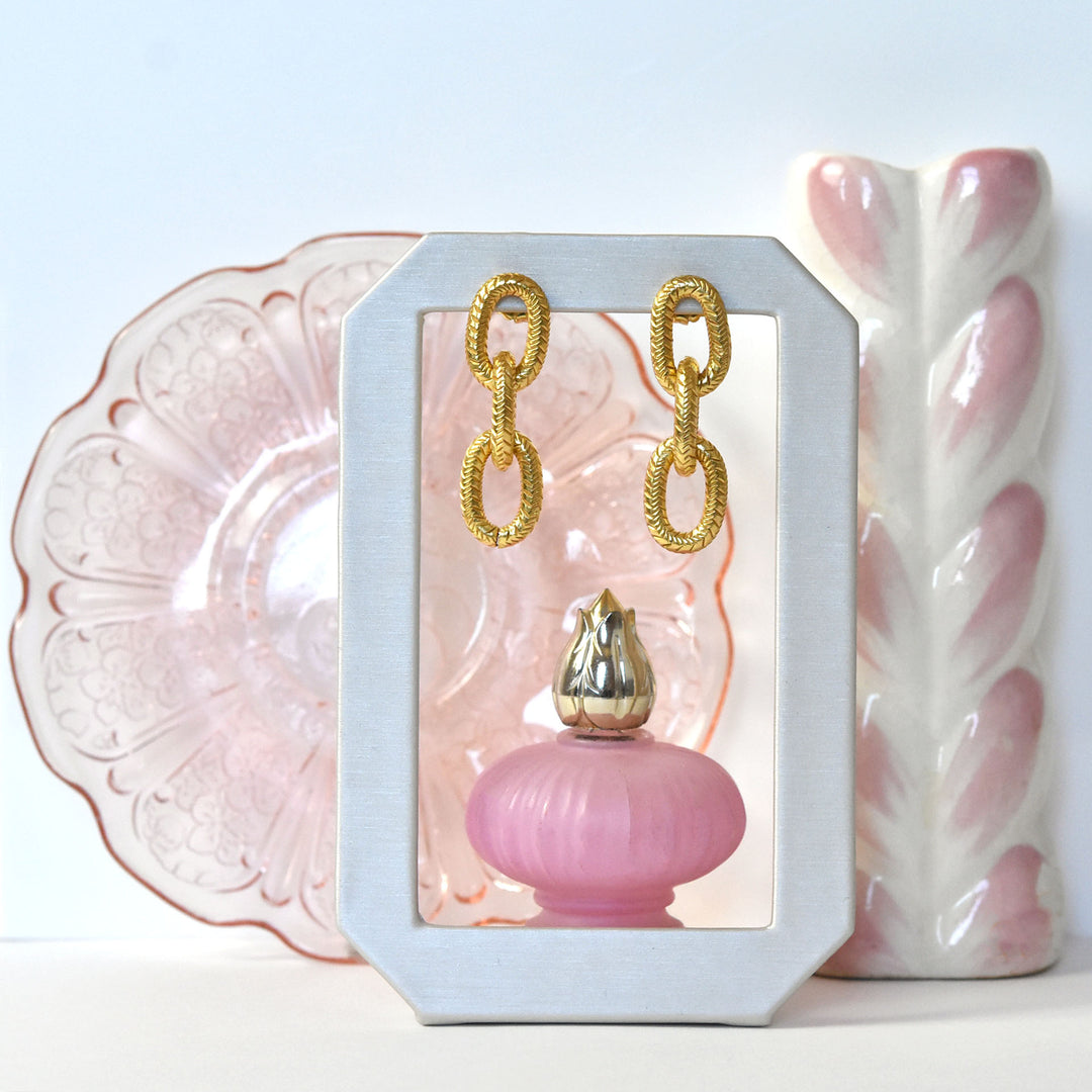 Etched Chain Link Earrings - Goldmakers Fine Jewelry