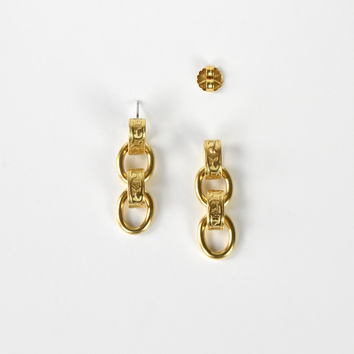 Floral Etched Chain Link Earrings - Goldmakers Fine Jewelry