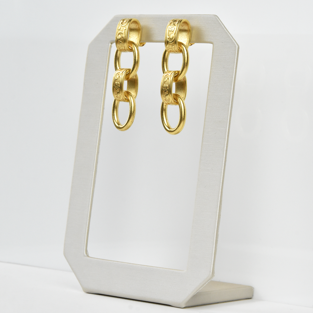 Floral Etched Chain Link Earrings - Goldmakers Fine Jewelry