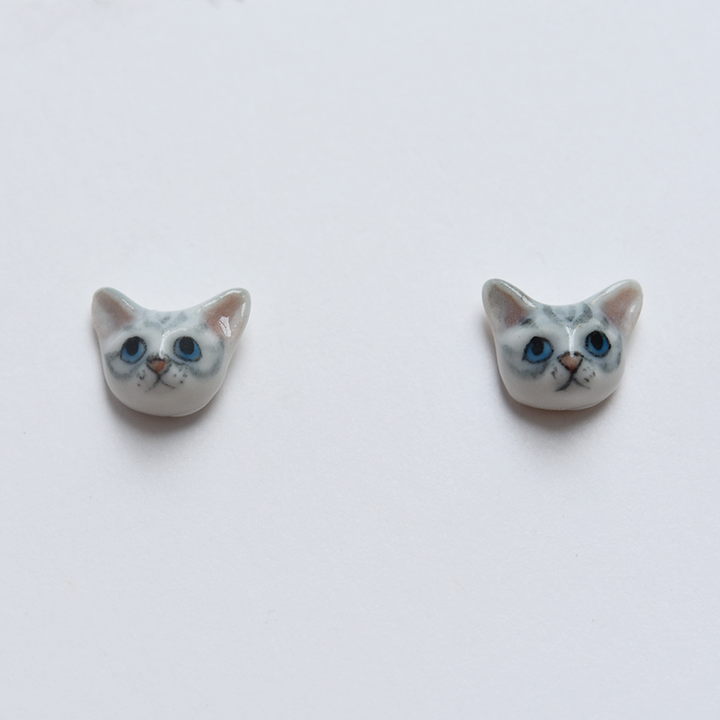 Grey Cat Post Earrings - Goldmakers Fine Jewelry