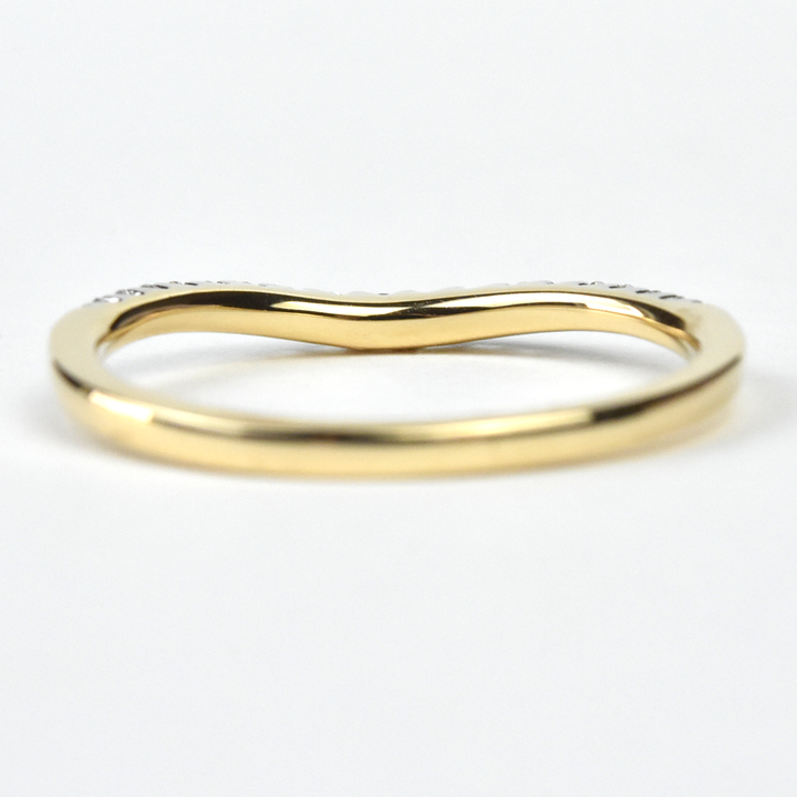 Classic Curved Diamond Band #1 in Yellow Gold - Goldmakers Fine Jewelry