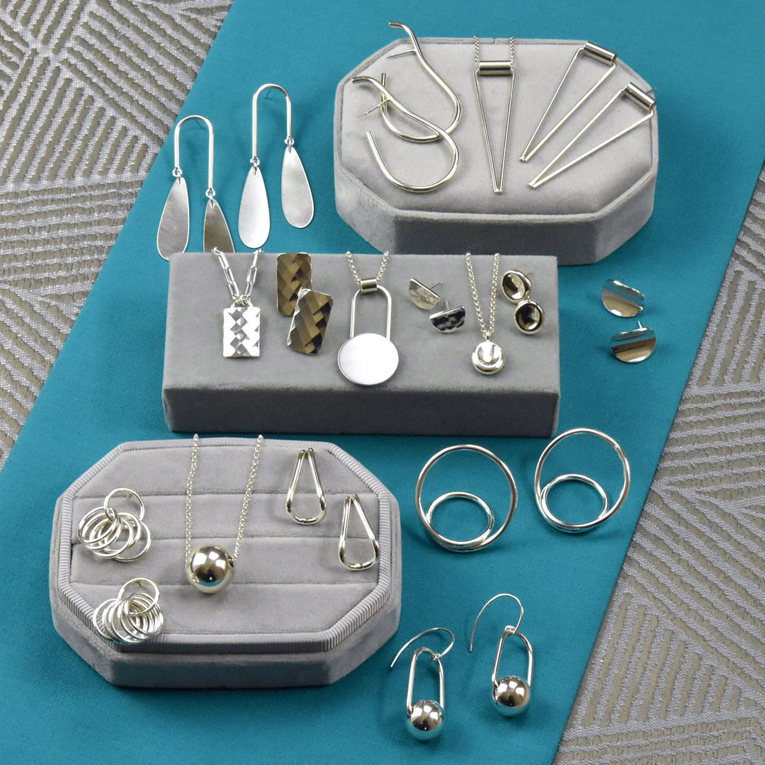 Small Juno Earrings - Goldmakers Fine Jewelry