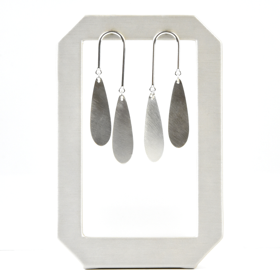 Rain Earrings - Goldmakers Fine Jewelry