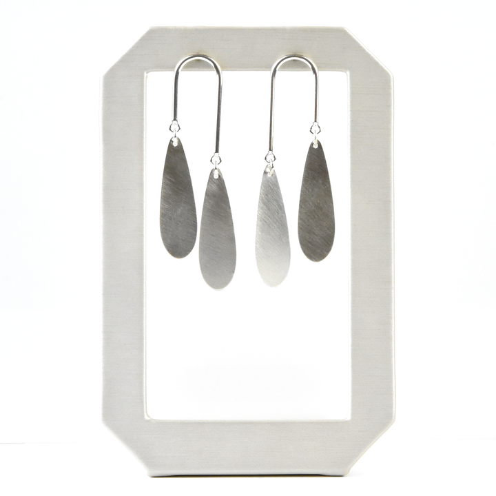 Rain Earrings - Goldmakers Fine Jewelry