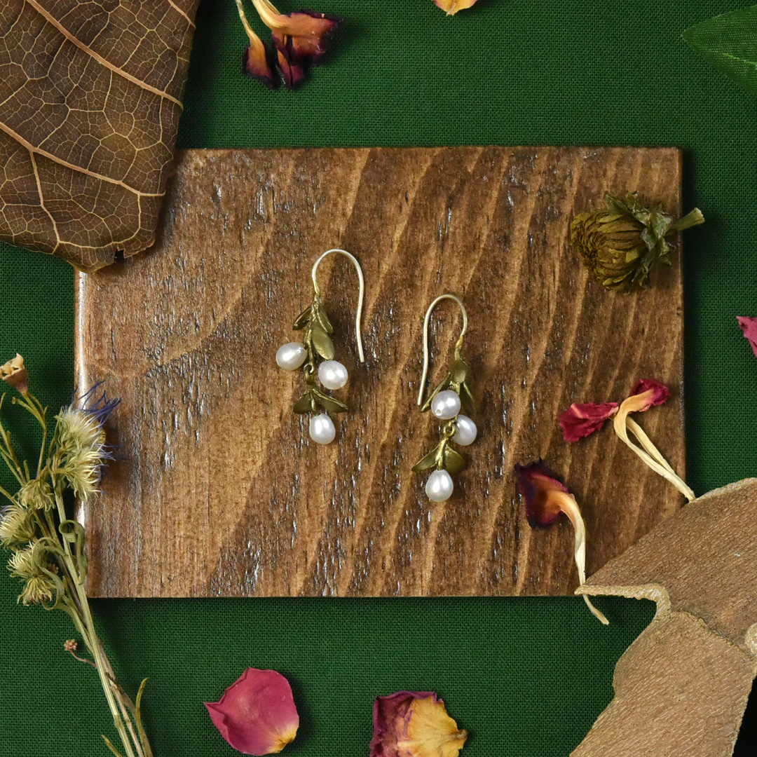 Boxwood Drop Earrings - Goldmakers Fine Jewelry