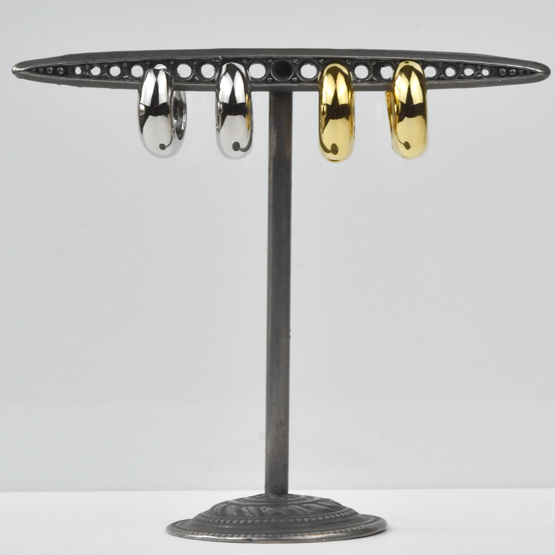 Olivia Hoop Earrings - Goldmakers Fine Jewelry