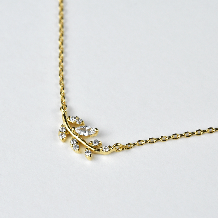 Petite Laurel Leaf Necklace - Goldmakers Fine Jewelry