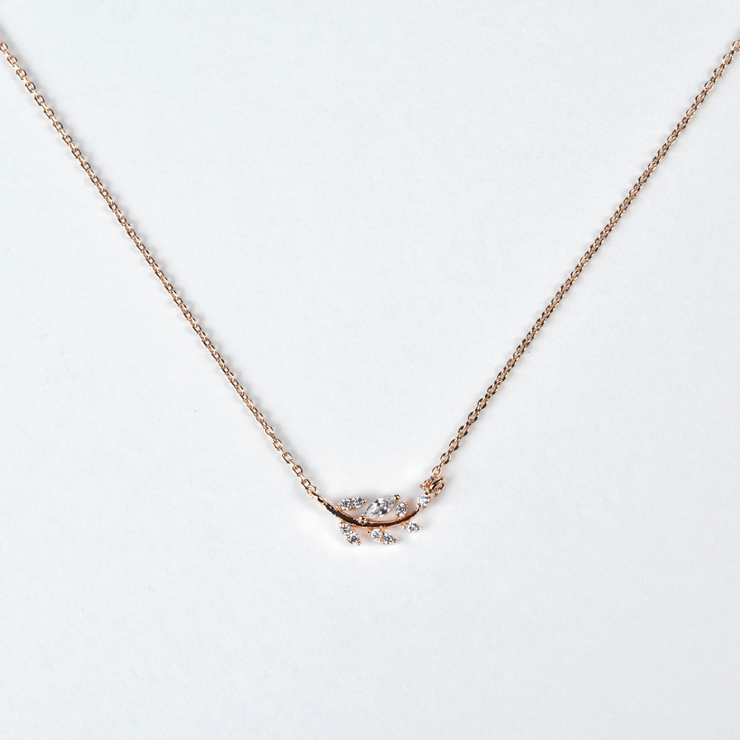 Petite Laurel Leaf Necklace - Goldmakers Fine Jewelry